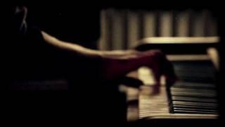 NILS FRAHM - Improvisation FD live acoustic session