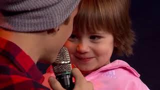 Justin Bieber sings Baby with his sister Jazmyn