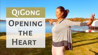 15 MIN QIGONG FOR ALL LEVELS  OPENING THE HEART & CLEARING THE LUNGS