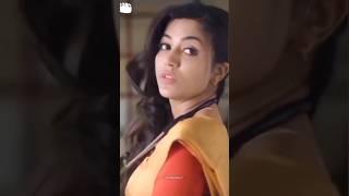 Oru look yelathalum odagida.. ×Kothivitu pokutha.. #Anjukurian#Romancelook#Plssuscribe#viral