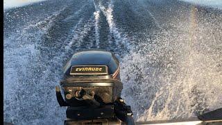 Evinrude 15hp Outboard motor test run.