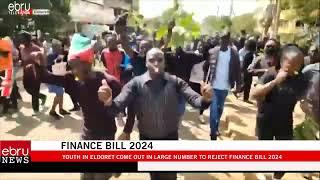 Police struggle to manage youths protesting against finance bill in Rutos HomeYard in Eldoret
