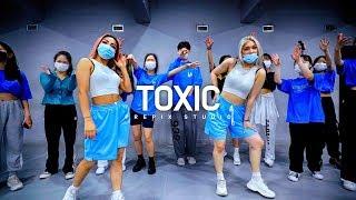 Britney Spears - TOXIC  SHUKKIE & BIZARRE choreography