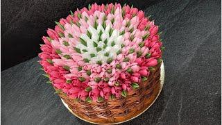 Decoration of a LARGE cake Basket with TULIPS with ITALIAN MERINGUE