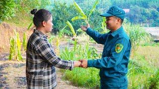 Sweet Happiness Kind Police Officer Helps Single Mother Find New Place to Live