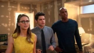 Barry explains multiverse to team Supergirl