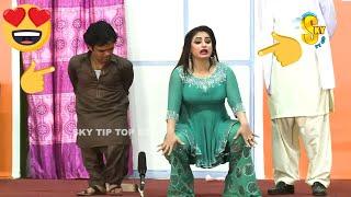 Vicky Kodu and Nida Choudhary with Akram Udas New  Stage Drama Baaghi Haseena  Comedy Clip 2020
