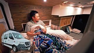 Car camping in a luxury car Enjoy a Mercedes-Benz camper Sprinter vehicle introduction