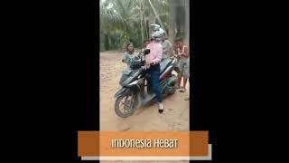 Indonesia Hebat Motor Pun Ikutan Flying Fox