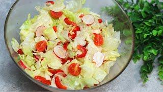 Knackiger Eisbergsalat mit Tomaten Paprika und Radieschen frisch leicht und lecker zum Grillen