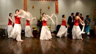 Traditional Vietnamese Dance