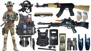 Unpacked special police weapon toy gun set AK47 rifle submachine gun tactical helmet Glock