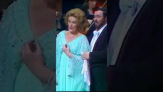 Remembering the tenor Luciano Pavarotti 12 October 1935 - 6 September 2007 #LucianoPavarotti