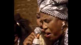Miriam Makeba -    The Retreat Song Jikele Maweni LIVE Graceland Concert