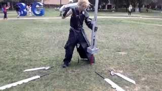 Cloud disassembling the buster sword