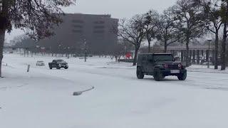 Heres how to drive in the snow if you have to during the winter storm in Texas