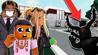 A RICH FAMILY ADOPTED ME... Roblox Adoption Story 2