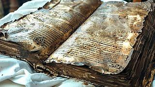 2000 Jahre alte Bibel enthüllt erschreckendes Wissen über die menschliche Rasse