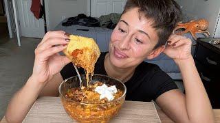 CHILI & CORNBREAD MUKBANG wrecipe