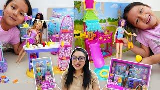 ABRO y JUEGO con JUGUETES ACUÁTICOS de BARBIE️