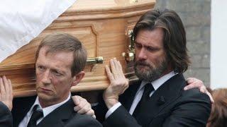 Jim Carrey Posts Moving Tribute to Ex-Girlfriend After Carrying Her Casket