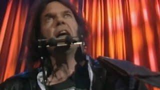 Neil Young - Rockin in the Free World - 11261989 - Cow Palace Official