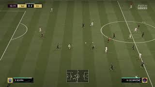 Man is using overload ball side 10 minutes into the game lol.FIFA SAUCE