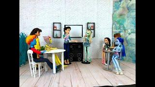 Karaoke Night- A Monster HighEver After High Stop Motion