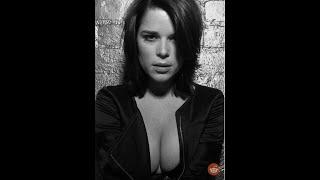 Neve Campbell A.K.A Sidney Prescott Golden Girl