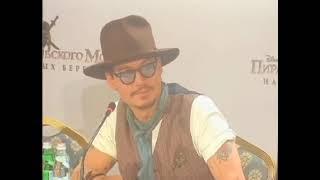 Johnny Depp answer when asked about Vanessa and Penelope Cruz