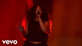 SZA - Kill Bill & Snooze Medley LIVE at the 66th GRAMMYs