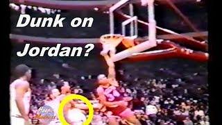 Charles Barkley Dunks on Michael Jordan in Their 1st Ever Meeting in the NBA