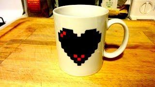 Thermoreactive Mug With a Pixel Heart