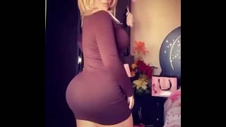 Hot girl showing her hot big ass