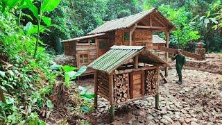 Build a house and build a firewood warehouse alone in the forest