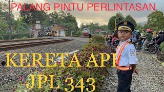 PERLINTASAN PALANG PINTU KERETA API JPL 343 KARANGLO CILONGOK #perlintasankeretaapi #perlintasan#kai