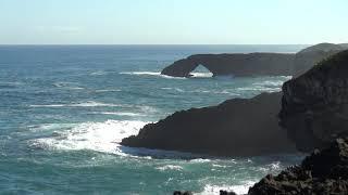 Ocean waves crashing into cliffs 10 hours - White noise to help you relax sleep or work