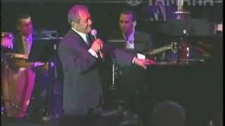 Armando Manzanero - Por debajo de la mesaEsta tarde vi llover