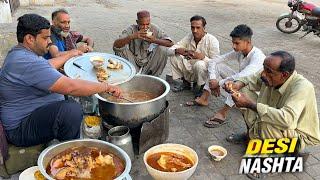 REAL CHEAP STREET FOOD BREAKFAST IN THE ROADSIDE  KALA SIRI PAYE - PAKISTANI CHEAPEST FOOD STREET