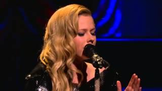 Avril Lavigne - Let Me Go @ Live at Conan O Brian 11112013