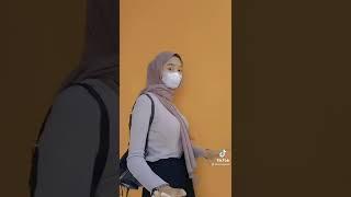 Tiktok Gunung Gede Jilbab