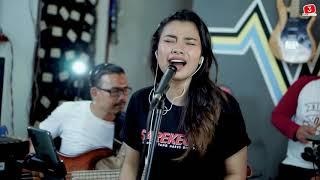 TERATAI COVER - DELISA HERLINA & 3 PEMUDA BERBAHAYA