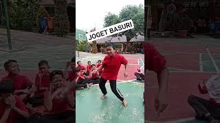 SIAPA YANG BISA JOGET BASURI KOMEN DI BAWAH YA 