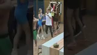 Volta de Shay causa briga na sede #afazenda14 #shortsvideo #fogonofeno #afazenda #treta #drdeolane