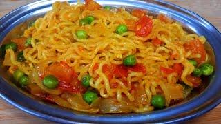 Monsoon wali hot & spicy Maggi noodles #shorts #maggi #hotspicynoodles