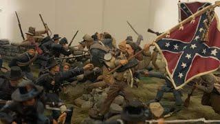 size comparison of 130 scale miniatures. W.britain King & Country John Jenkins First legion