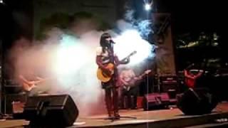 Tere   Aku Patut Membenci Dia LIVE@La Piazza