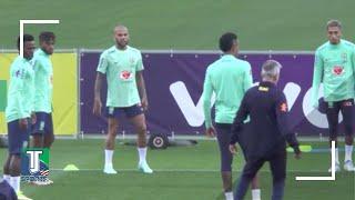 WATCH The JOY of Dani Alves in the TRAINING of the Brazilian National Team prior to the World Cup