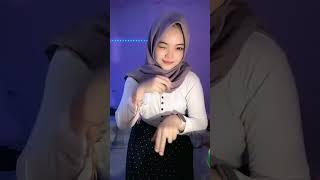 Kompilasi video cewek jilbab cantik  edisi @inicamelia #1