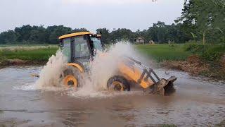  Capturing Amazing JCB Backhoe Washing   Watch the Ultimate Clean-Up Process